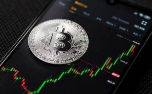 Bitcoin Alcanza Nuevo Máximo Histórico: Supera los $72,715.64